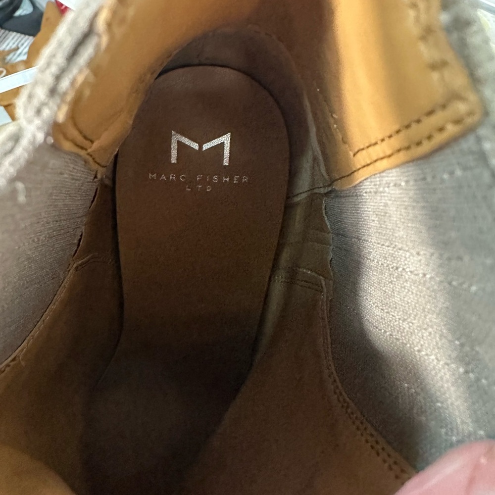 Marc Fisher Women's Matter Chelsea Ankle Boot in Cloud Suede Size 11 NWOT - Picture 11 of 11